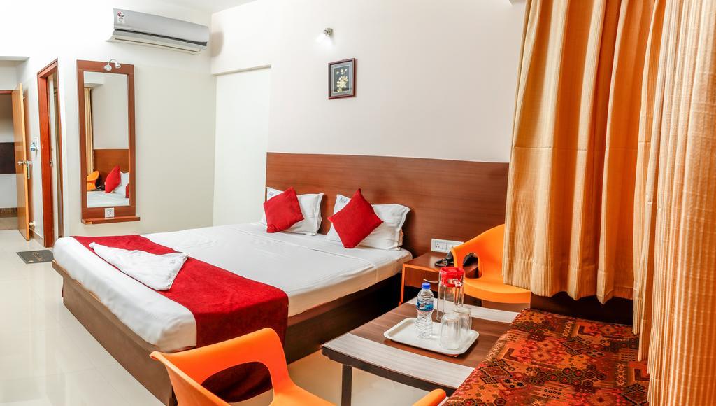 Hotel Pc Residency Майсур Экстерьер фото